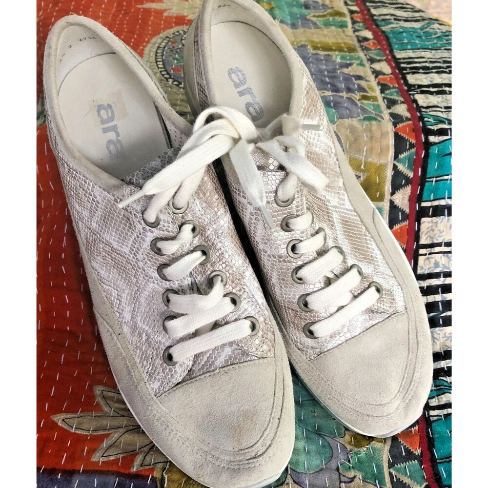 ara Hermione Women's Sneakers Sz 7 Beige Snake Embossed Suede Leather Sample